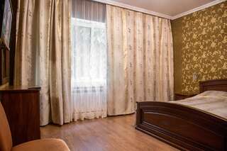 Гостиница Лесная поляна Ставрополь Люкс трехкомнатный -3
